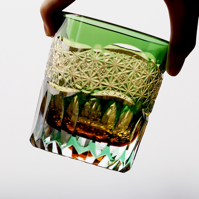 金致威士忌杯手工雕刻