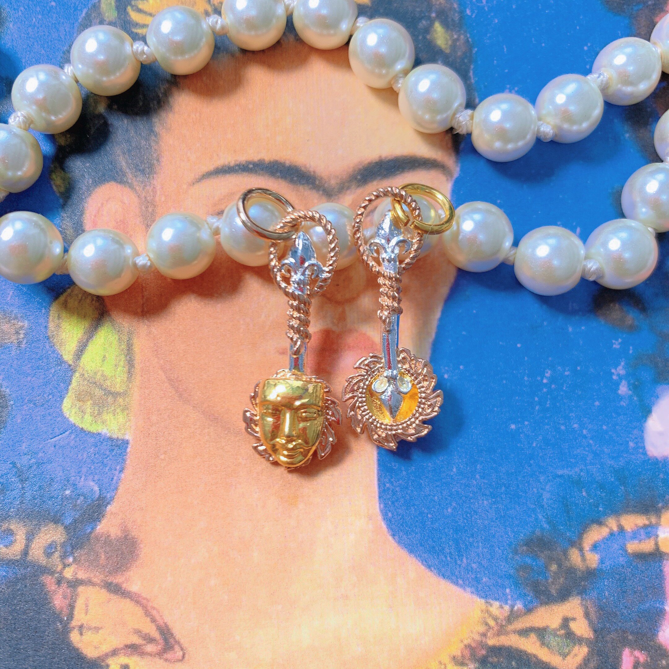 泰可可 泰国佛牌  阿赞奥  金面 娜娜通