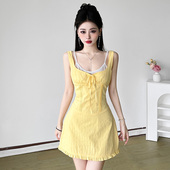 纯欲法式 Amyway 甜心少女 复古辣妹系带撞色拼接鱼骨收腰吊带裙