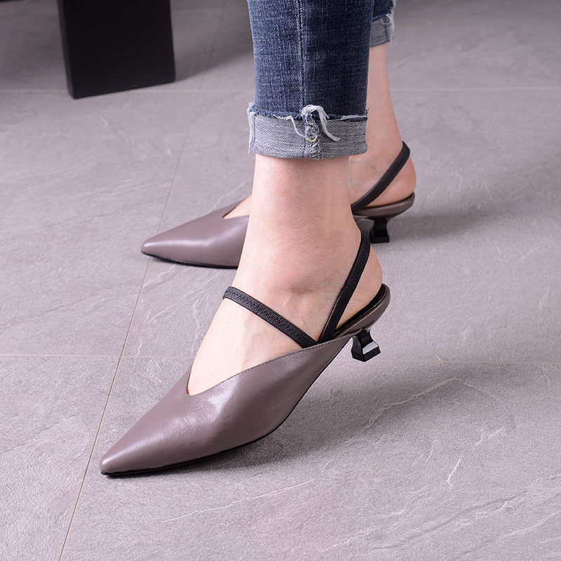 vdvc小众春新款尖头灰色羊皮松紧带真皮舒适方跟中跟凉鞋包头女鞋