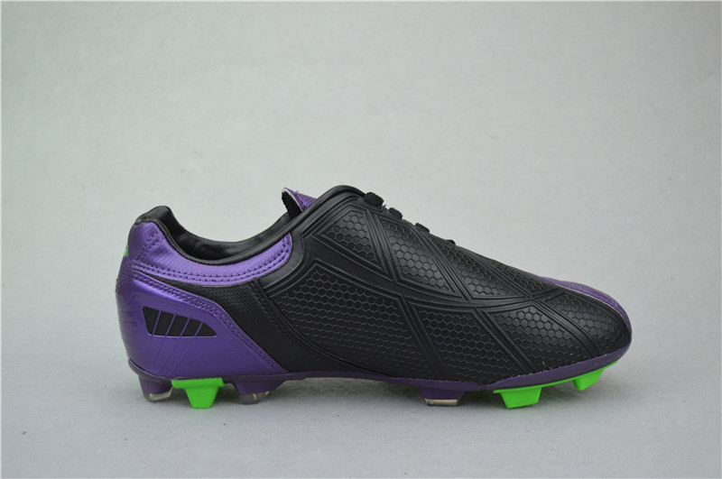 Chaussures de football - Ref 2446116 Image 1