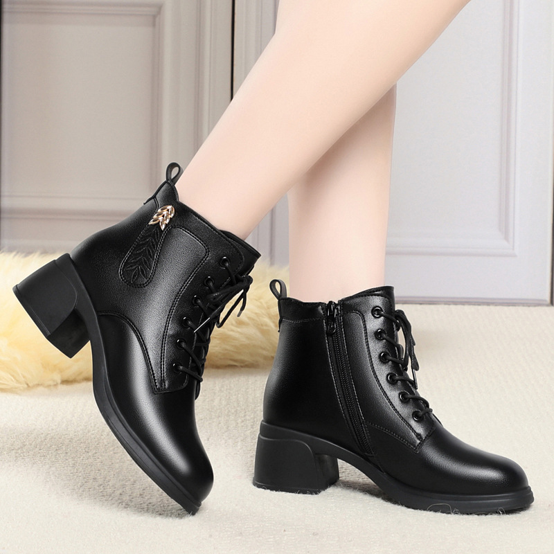 英伦风英伦马丁靴子女2024秋冬款小短靴粗跟皮鞋女士加绒短筒靴