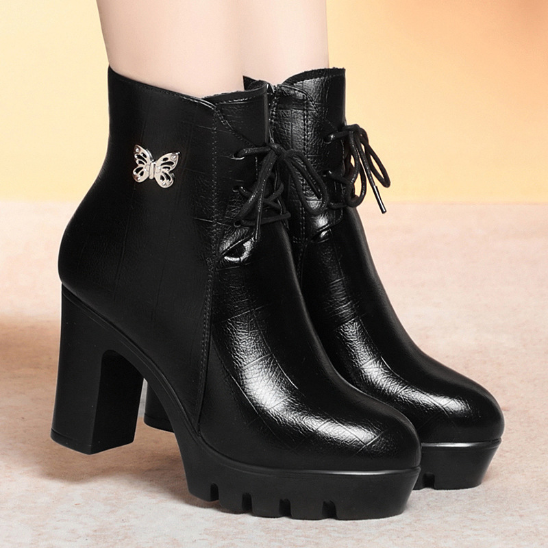 英伦风粗跟马丁靴女靴子冬新款英伦风加绒百搭防水台高跟鞋短靴