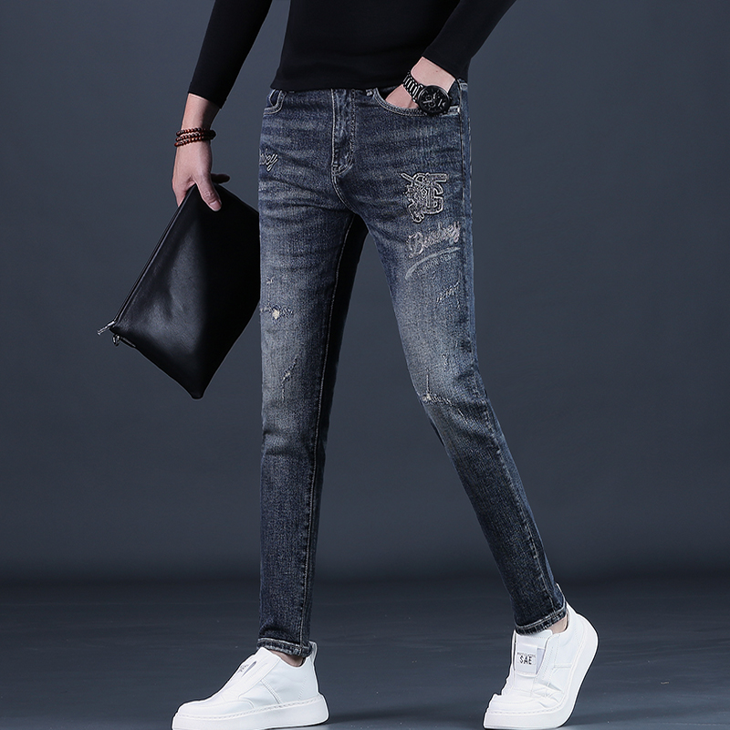 牛仔裤男款2025秋季上新男士刺绣花潮牌修身小脚休闲长裤潮男裤子