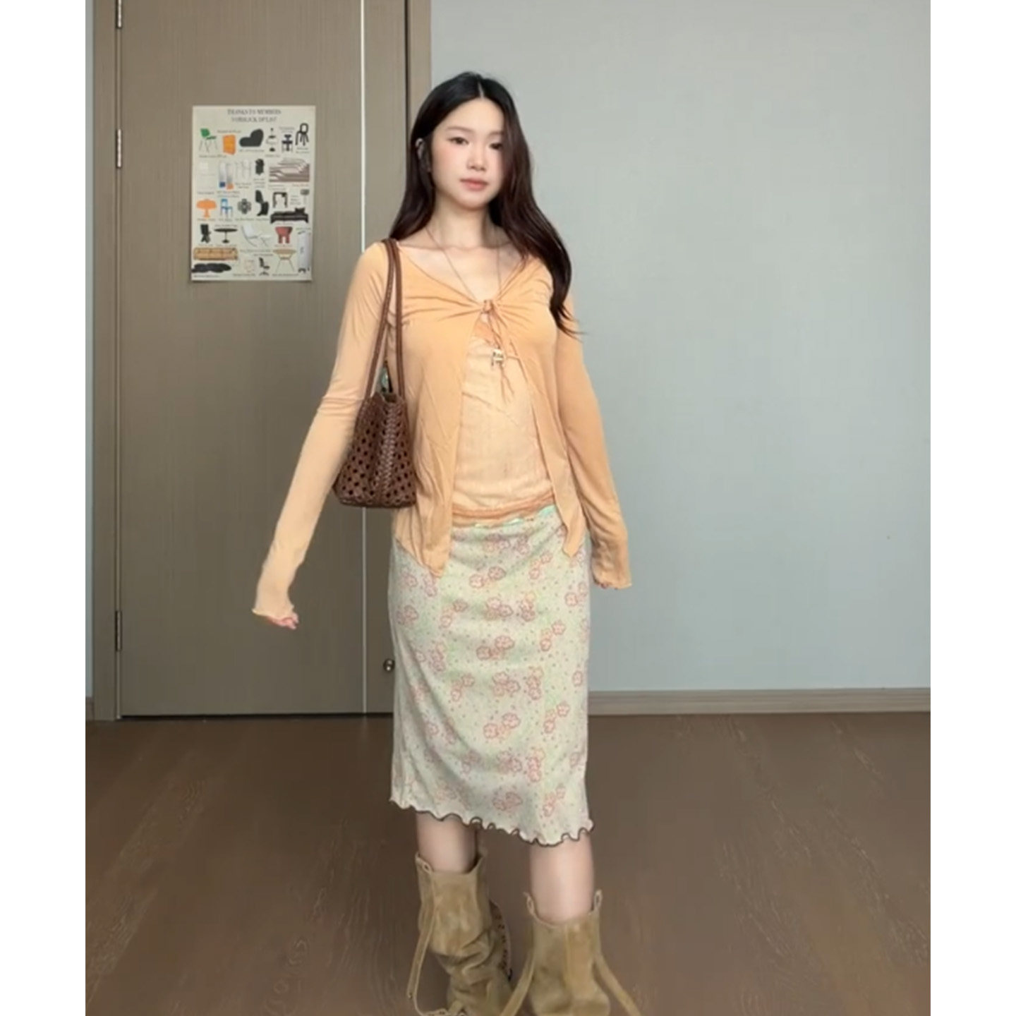 法式田园复古印花半身裙女026新款针织卷边低腰修身中长款包臀裙