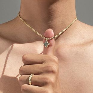 金色四芒星钛钢项链幸运复古吊坠男女轻奢锁骨链高级感个性配饰