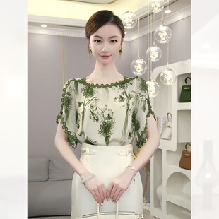 2026夏季新款绿色短袖衬衫女高级感轻奢洋气减龄时尚显瘦小衫上衣