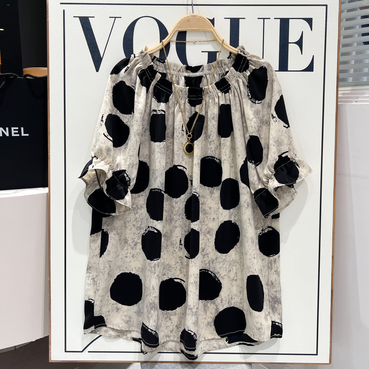 大码法式复古波点圆领衬衫