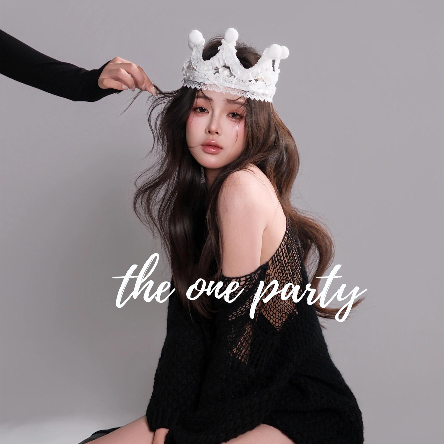 小红书白色毛球帽子公主甜美女王皇冠生日帽高级感派对发饰头饰