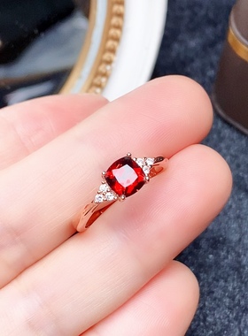 6x6天然石榴石戒指S925银镶嵌方形鸽血红色宝石开口可调节女戒