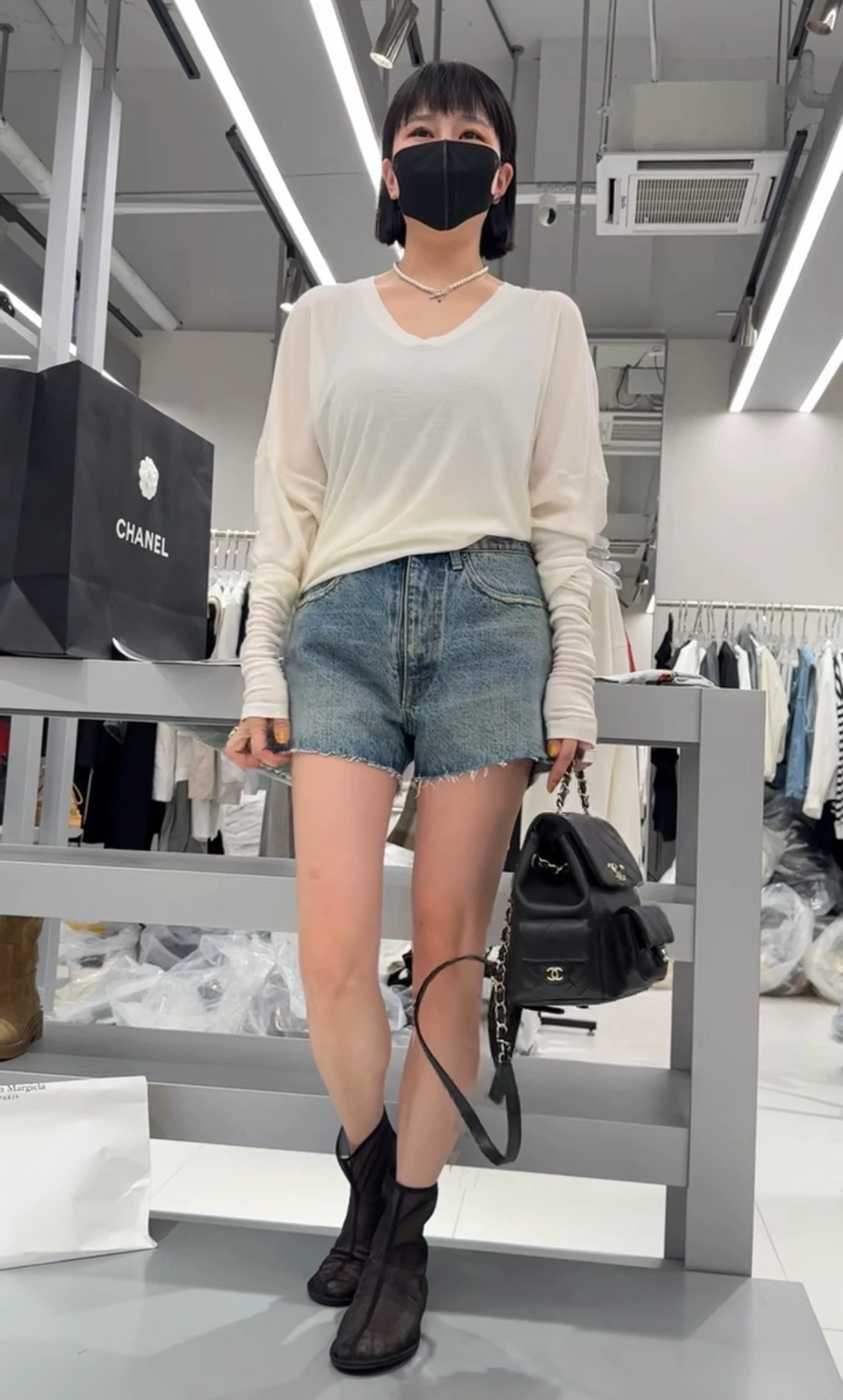 5384诗歌兰2024夏款 慵懒知性优雅V领长袖不规则防晒薄款T恤女