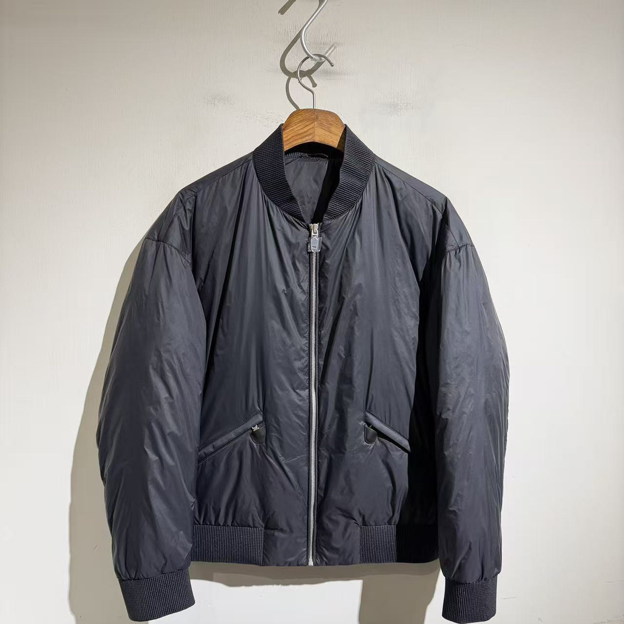 90白鹅绒立领休闲外套羽绒服男