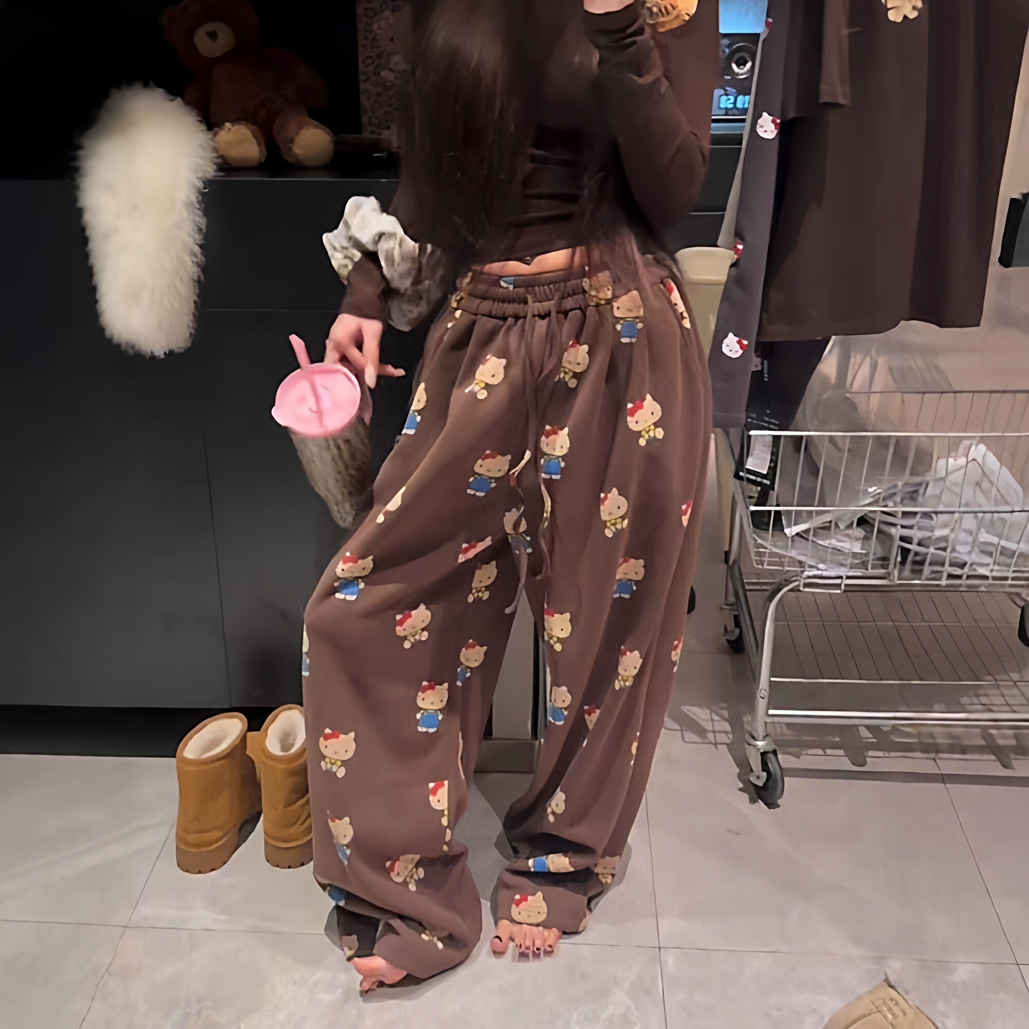 松弛感慵懒阔腿运动卫裤女拖地长裤子秋冬甜美卡通印花垂感休闲裤,女装/女士精品,卫裤,淘宝优惠券,粉丝福利购,淘宝优惠卷