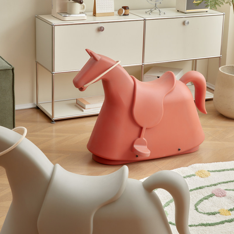 北欧儿童摇摇马创意网红玩具凳子卡通小马椅幼儿园动物造型摇摇椅