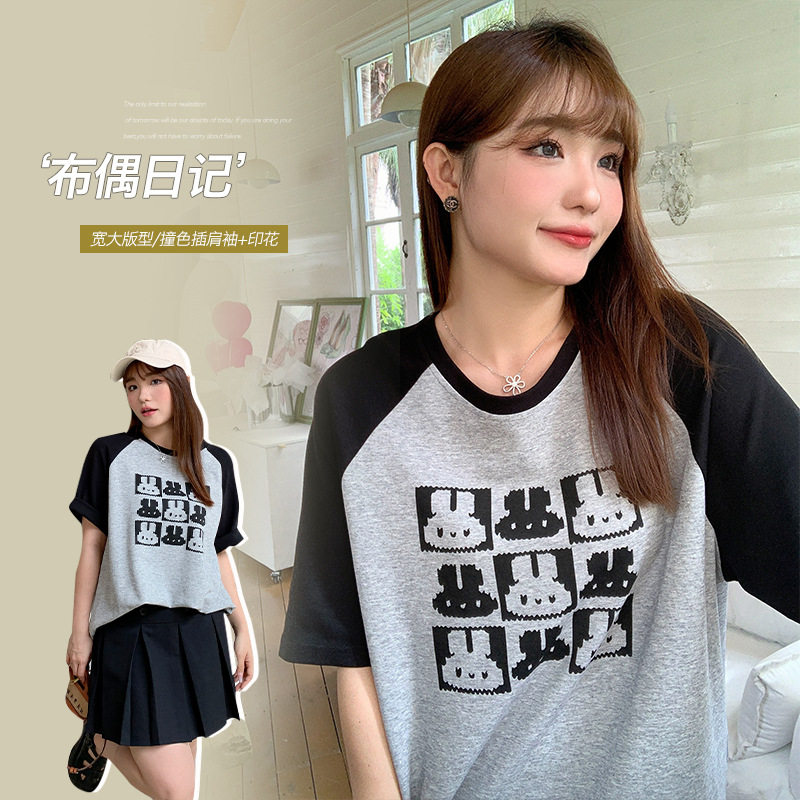 宽松大版型圆领兔子印花t恤女夏胖mm大码撞色插肩袖显瘦上衣