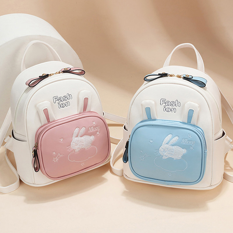 双肩包女2026新款潮春夏旅行出游女童小书包时尚百搭软皮女士背包