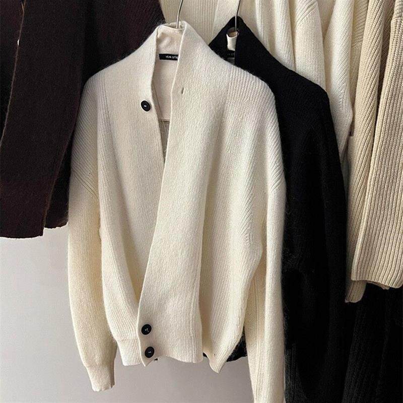 经典LEM风棉羊驼绒不规则斜纽扣V领开衫毛衣宽松厚款知识分子外套