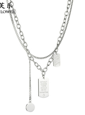 个性潮流双层叠戴方形吊坠钛钢项链女小众简约锁骨链气质优雅百搭