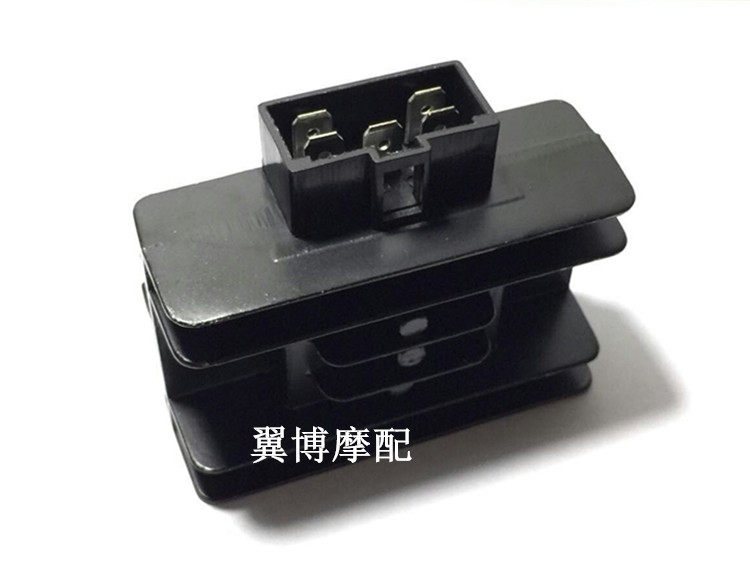 适用雅马哈天剑摩托车YBR125整流器JYM125天戟 稳压器 充电器硅