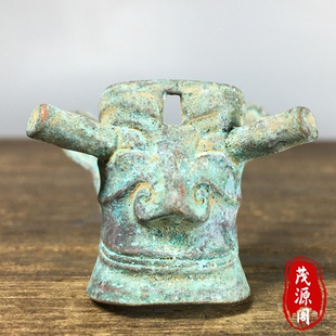 农村出土老物件三星堆纵目面具青铜器绿绣包浆旧货摆件古玩收藏品