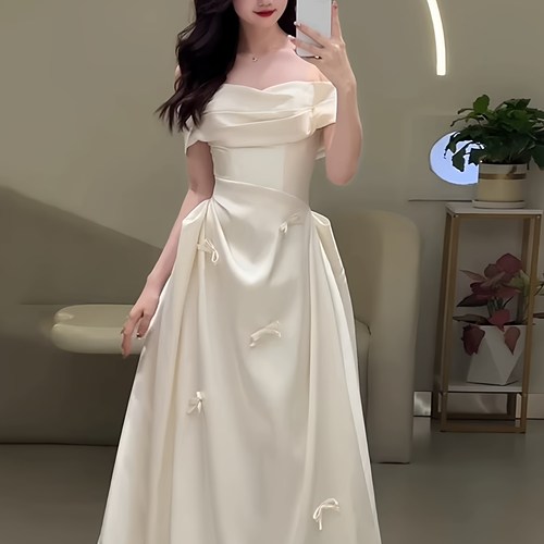 法式新娘缎面一字肩轻婚纱