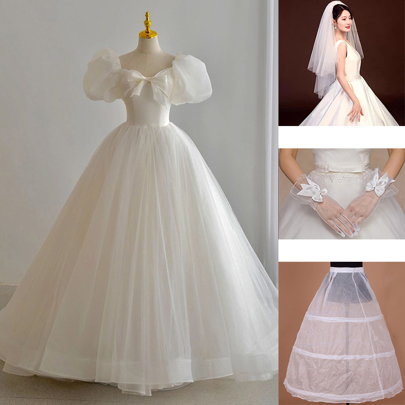  Wedding + three sets+M   + $4.71 