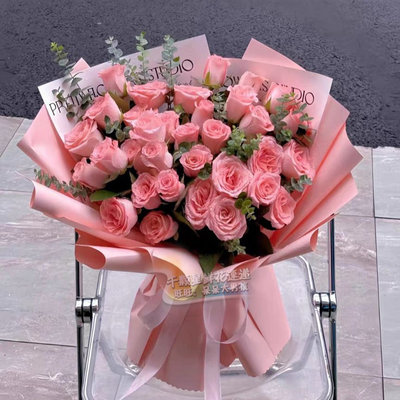 33枝粉色戴安娜玫瑰花束鲜花速递同城配送女友生日鲜花北京鲜花店