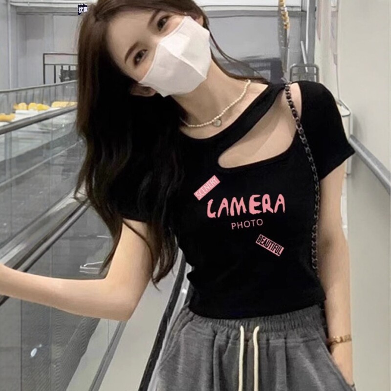 法式露肩短袖t恤女夏季2026新款设计感小众独特别致修身短款上衣