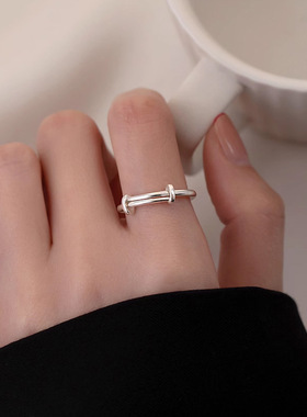 s925纯银线条缠绕推拉戒指女小众高级设计食指戒时尚指环ins单戒