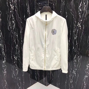 瓦萨琪春秋新品男外套美杜莎印花青年休闲连帽防晒薄款风衣夹克潮