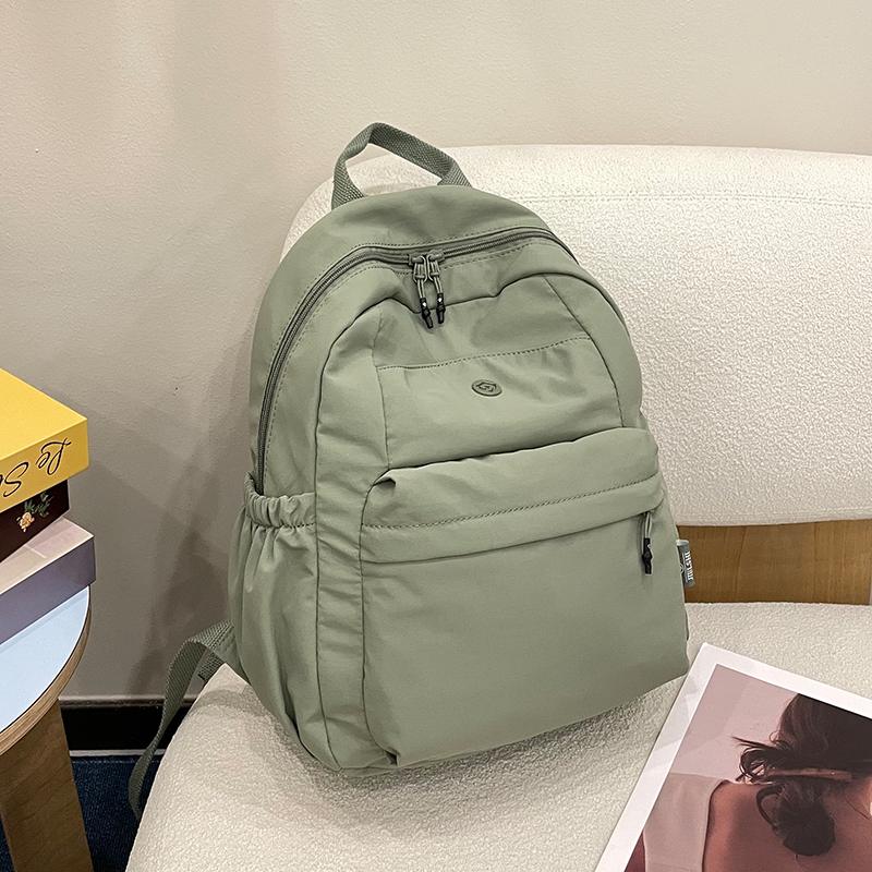短途旅行双肩包女百搭大容量休闲学生包牛津布新款防泼水电脑背包