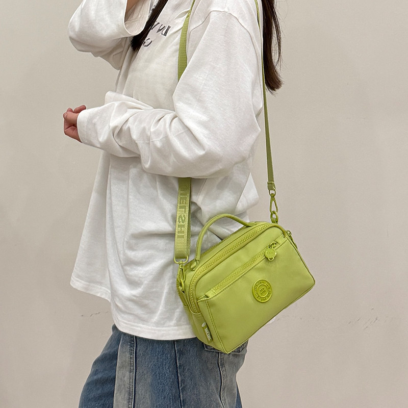 高级感尼龙斜挎包女新款手机包轻便时尚百搭单肩包休闲通勤小方包,箱包皮具/热销女包/男包,小方包,淘宝优惠券,粉丝福利购,淘宝优惠卷