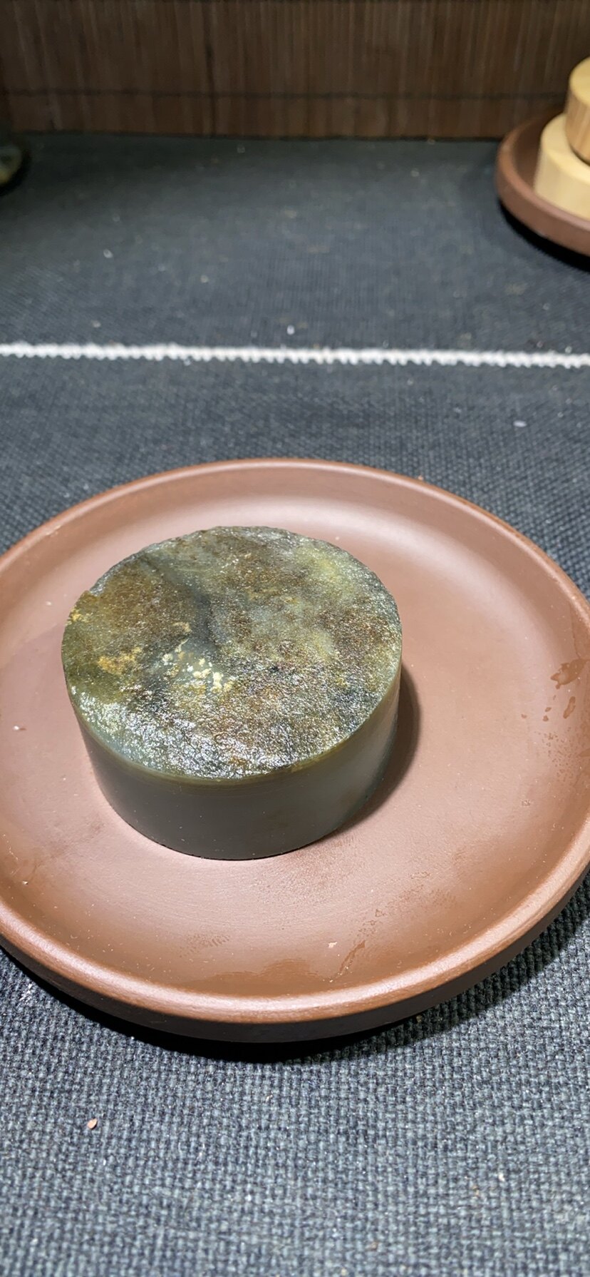 捡漏价新疆和田玉籽料沙枣青蓝调镯子芯可雕刻可收藏