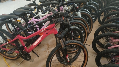 24寸24速速山地车样品处理