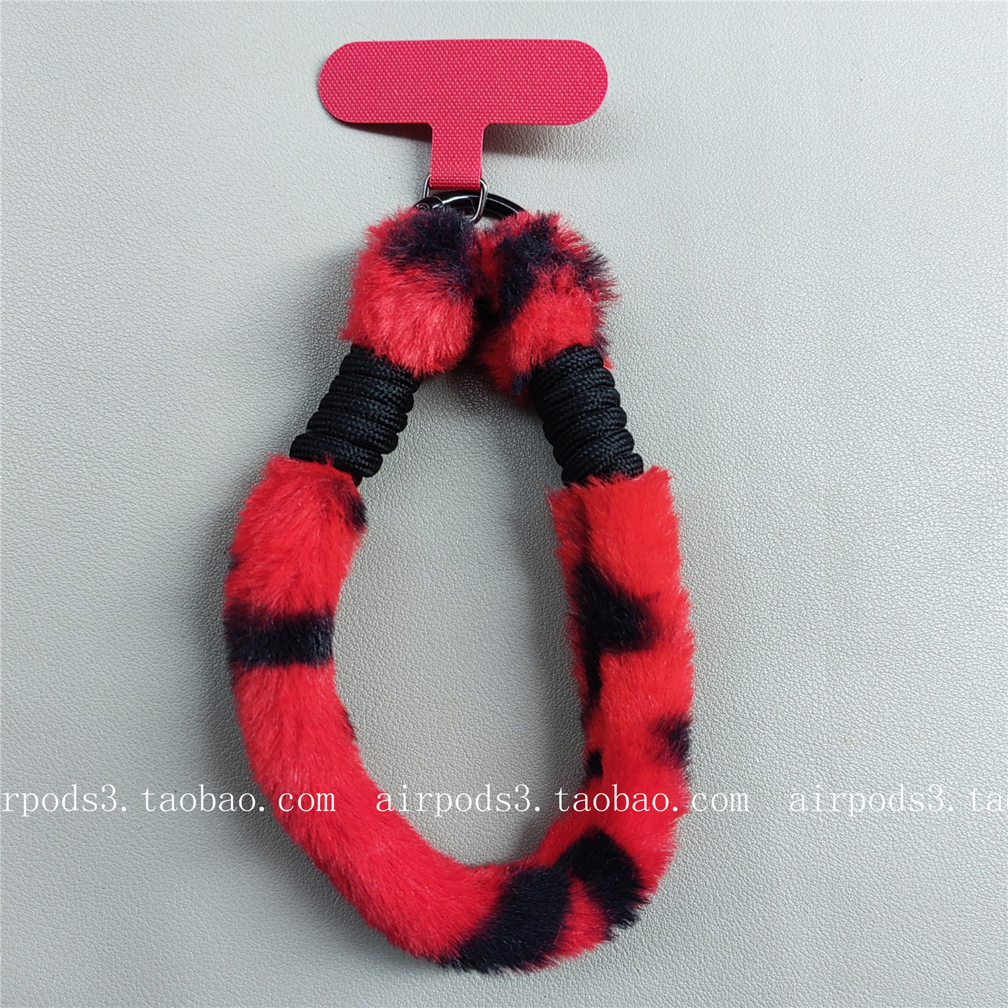 新年款红色毛绒豹纹短款手绳百搭手腕带耐用结实钥匙扣相机挂链女