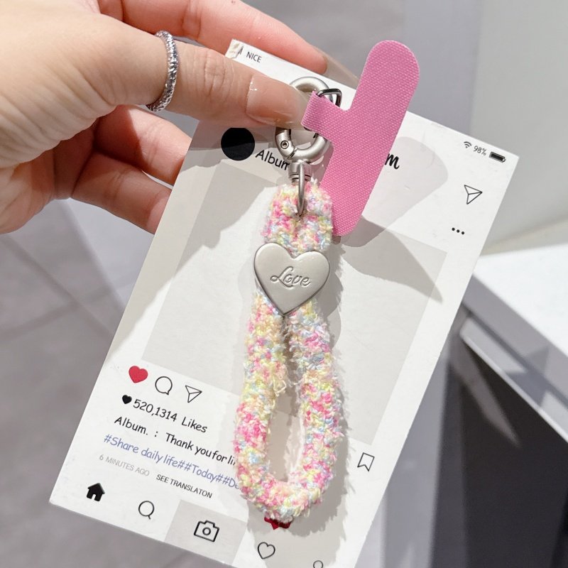 秋冬毛绒爱心手机挂绳短款手指吊绳车钥匙扣挂饰挂链结实耐用便携,3C数码配件,手机挂件/手机链,淘宝优惠券,粉丝福利购,淘宝优惠卷