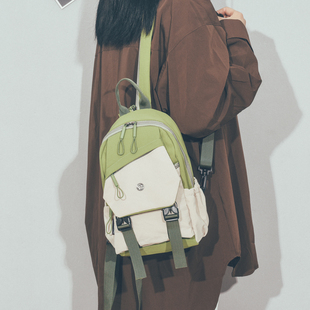 高颜值双肩包女小型2026新款 防水斜挎胸包旅游通勤轻便背包登山包