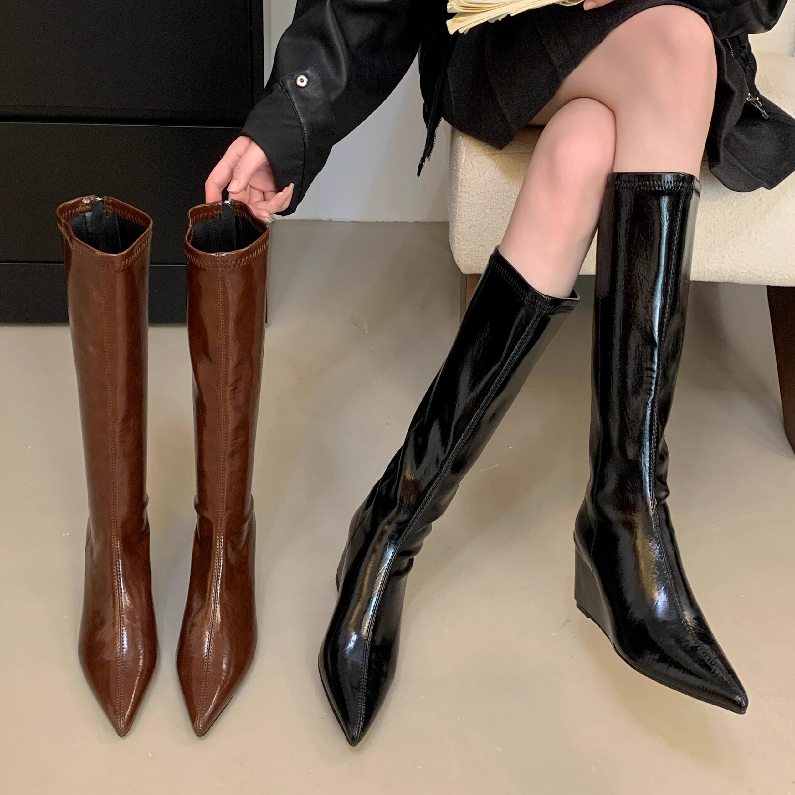 小个子坡跟增高女鞋2025款巨好看的长靴尖头后拉链高筒弹力瘦瘦靴