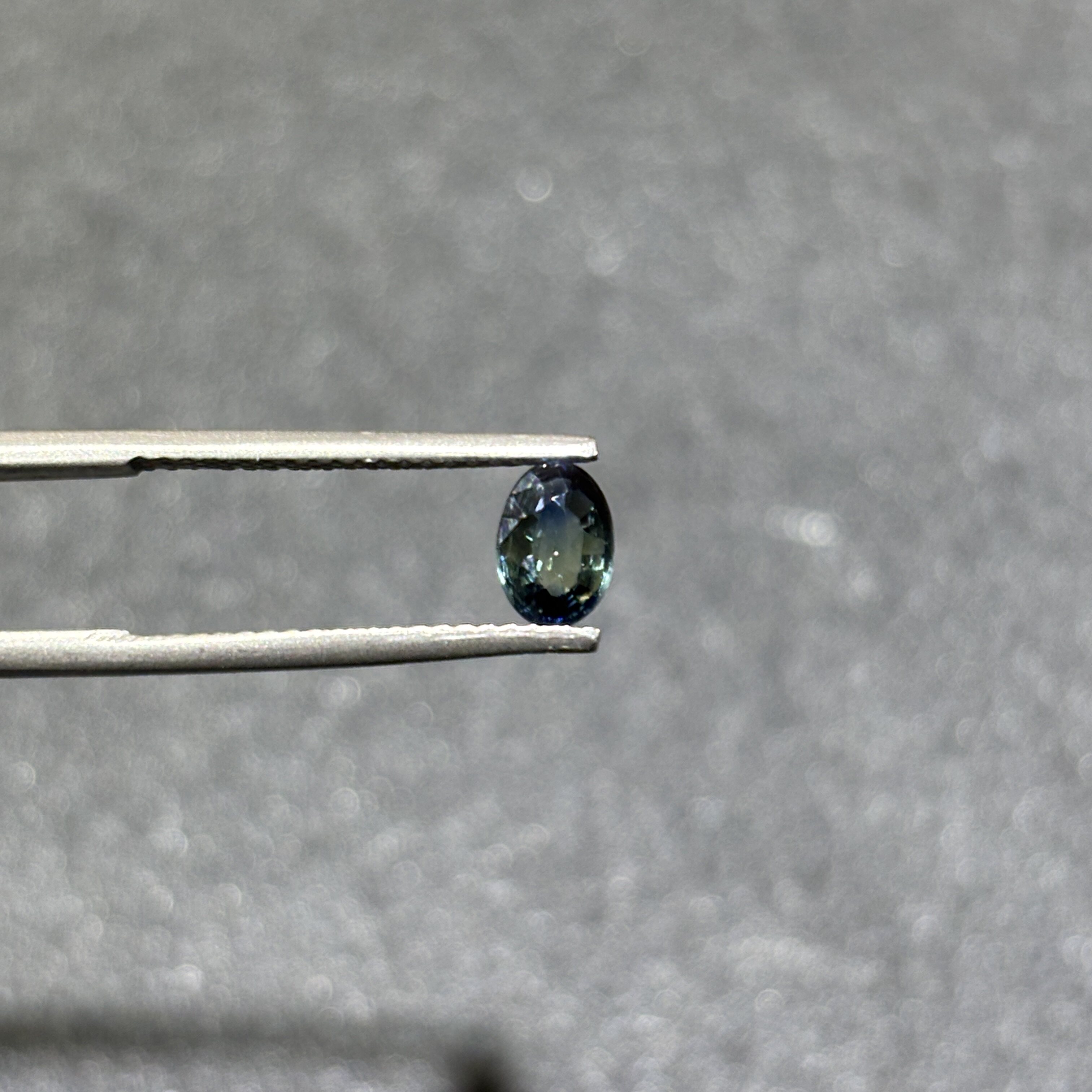 纯天然无烧水鸭绿色蓝宝石裸石4×6浅绿可定做戒指吊坠保真湖水绿