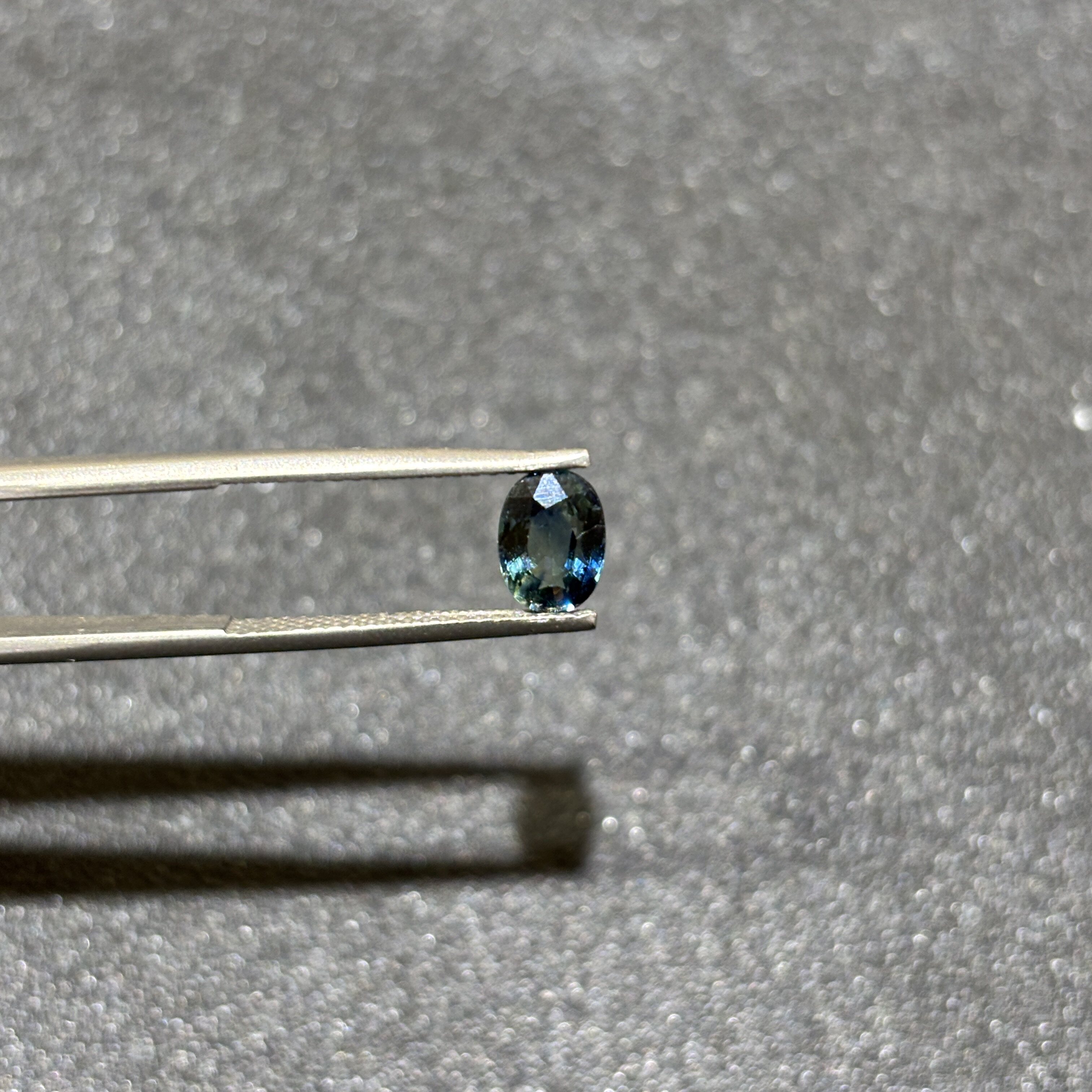 天然蓝宝石裸石蓝绿色Teal色水鸭绿绿宝石镶嵌椭圆火彩渐变色镶嵌