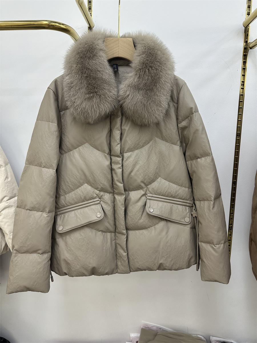 女装冬季皮衣棉袄外套防寒保暖