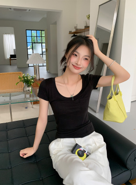 橘子树在哪儿黑色方领短袖t恤女夏季设计感凉感透气弹力显瘦上衣