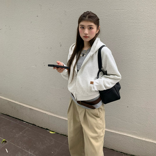 橘子树在哪儿短款连帽卫衣外套女