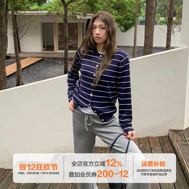 【限时价】橘子树在哪儿复古老钱风条纹针织开衫女秋薄款圆领上衣