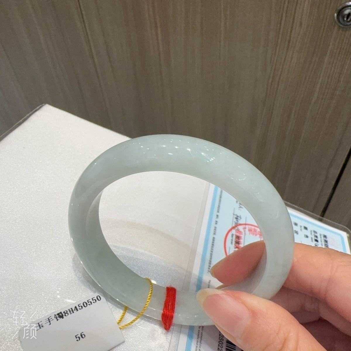 平替翡翠手镯白月光少女款浅绿色冰种翡翠手镯高颜值送女友带礼盒