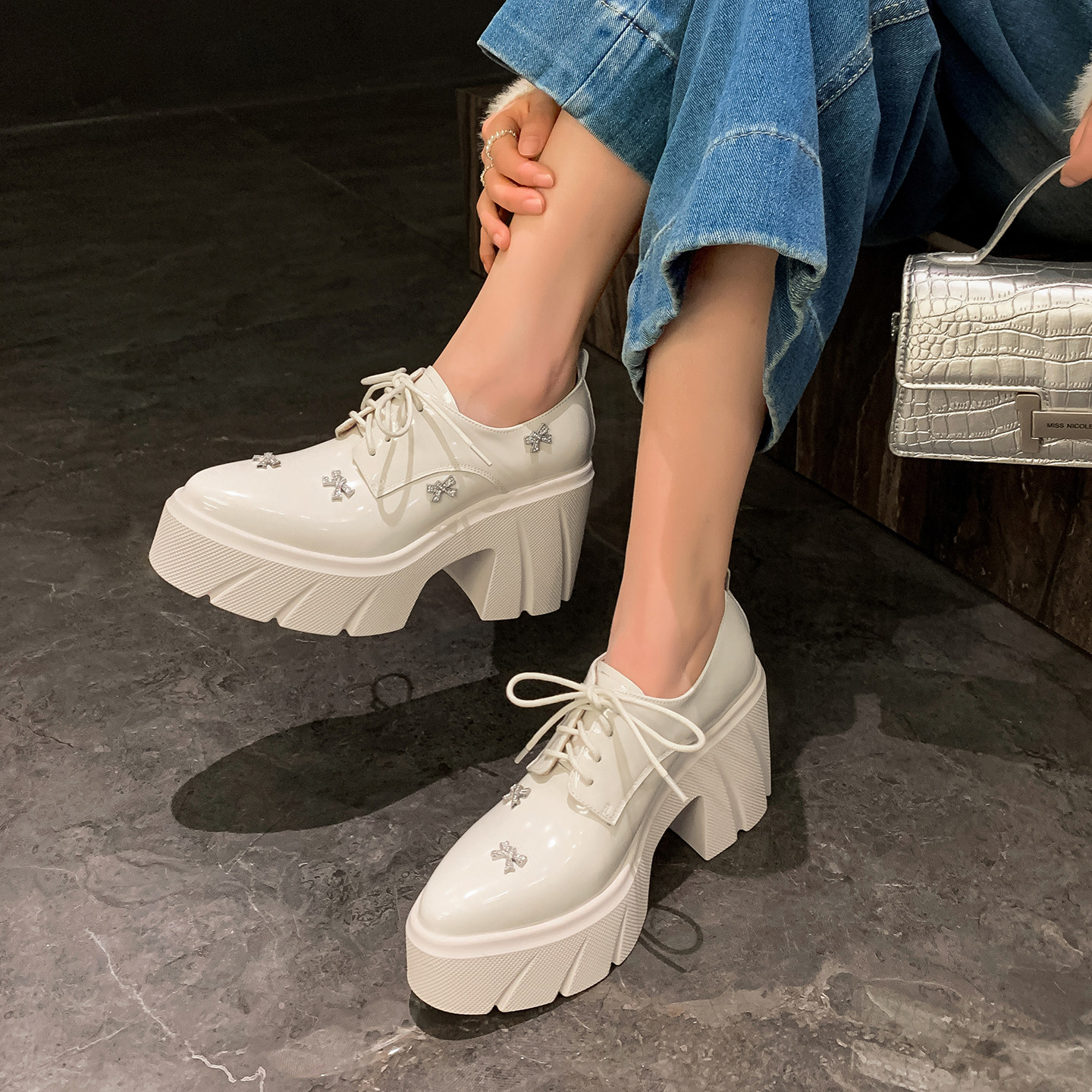 吉尔奇漆皮时尚10cm内增高女鞋