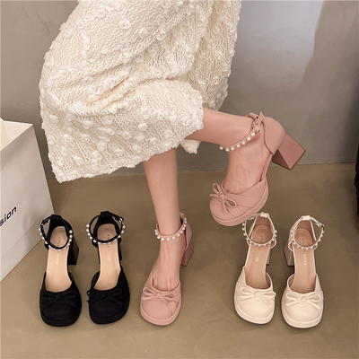 永希女鞋配裙子气质鞋子