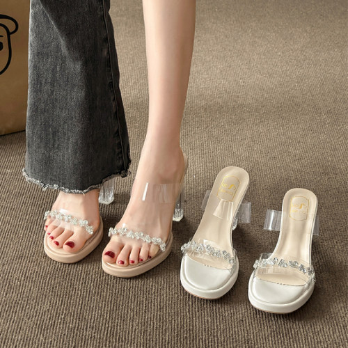 永希粗高跟水钻防水台透明凉拖鞋