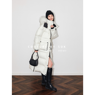 SUK 雪域之心！撞色中长款下摆开叉貉子毛领可脱卸长款羽绒服女冬