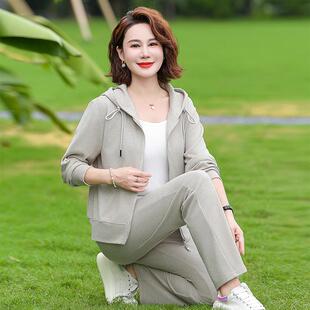 春新款运动套装春秋卫衣中8272年妈妈休闲速户外女季防晒干两件套